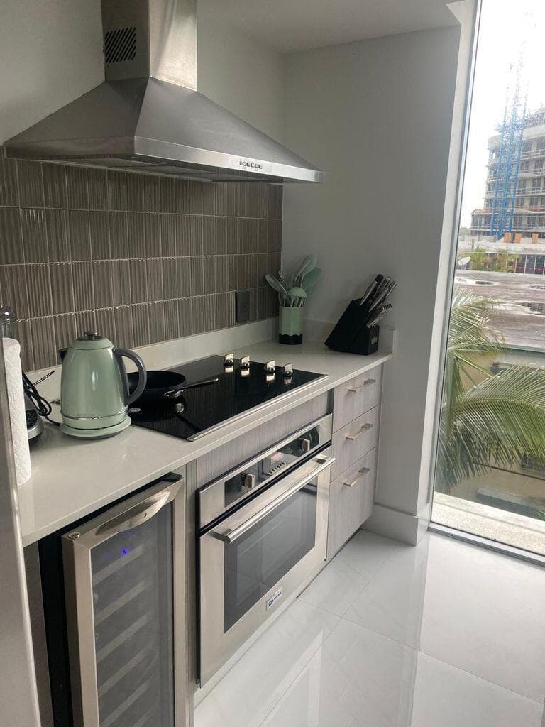 1133 102nd Street 403, Bay Harbor Islands, FL 33154, Unit 403 - Photo 3